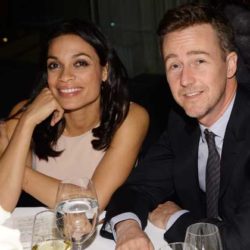 Rosario Dawson y Edward Norton