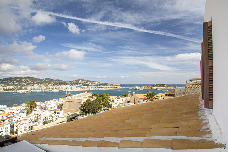 Vistas impresionantes del Hotel Torre de Canonigos Ibiza